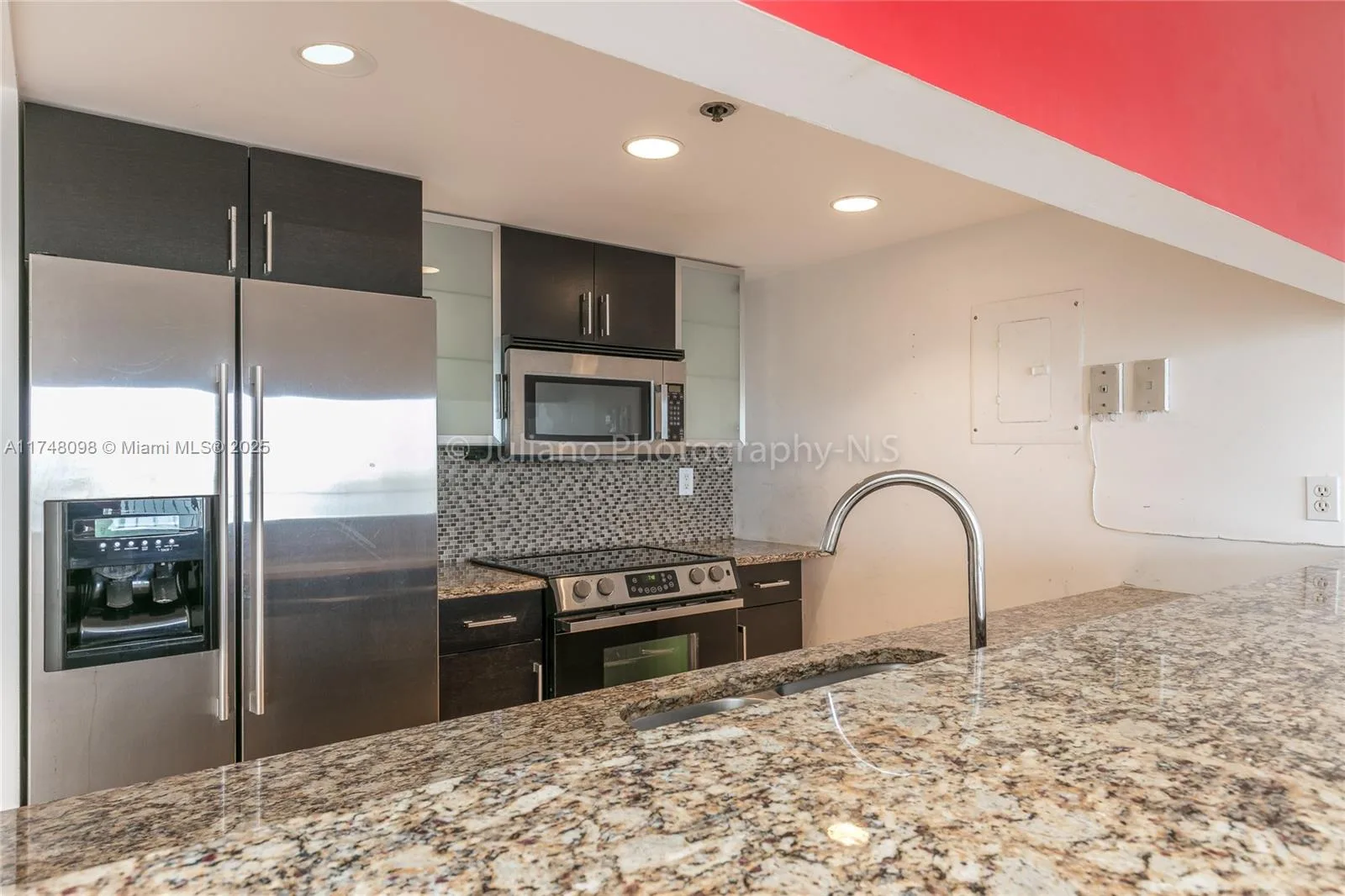 7601 E Treasure Dr # 1108, North Bay Village, FL 33141 photo 9