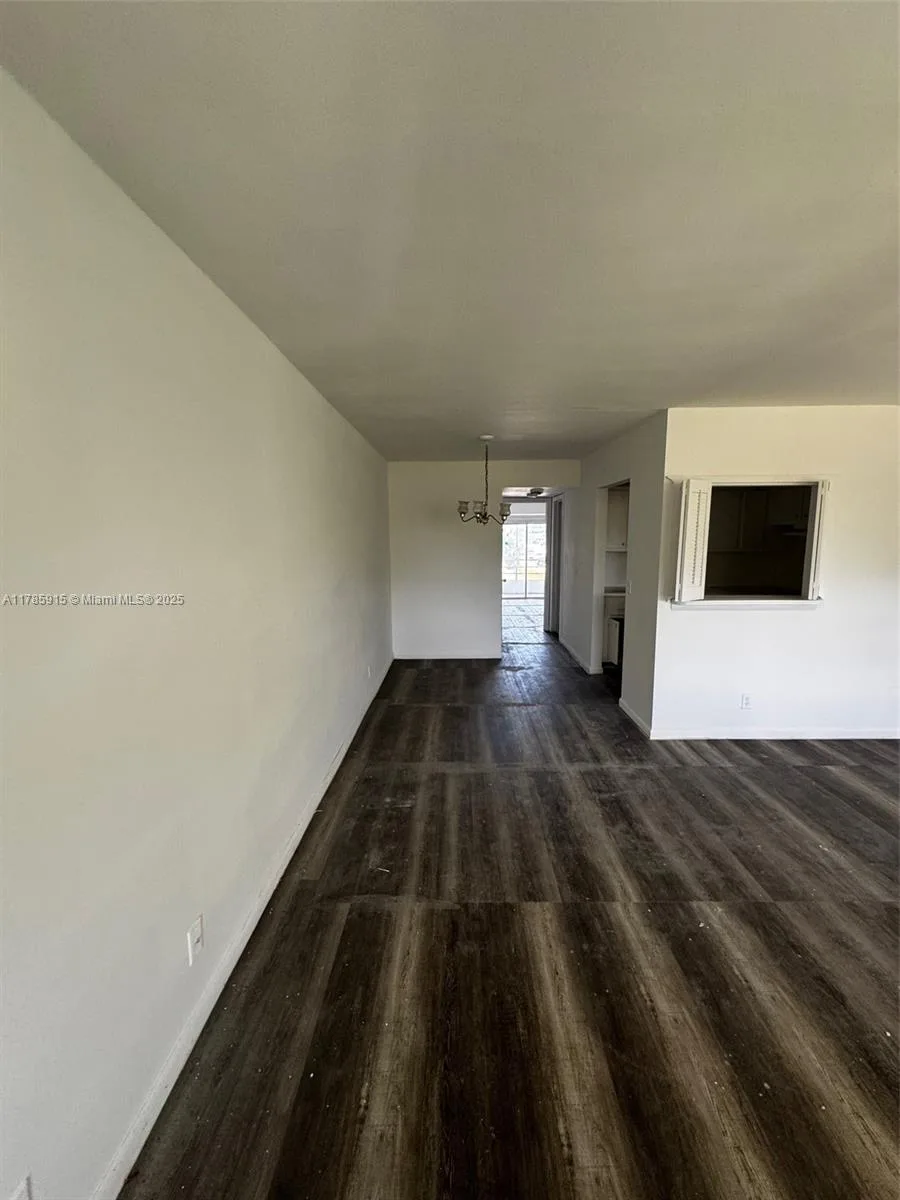 42 Sheffield B # B, West Palm Beach, FL 33417 photo 2