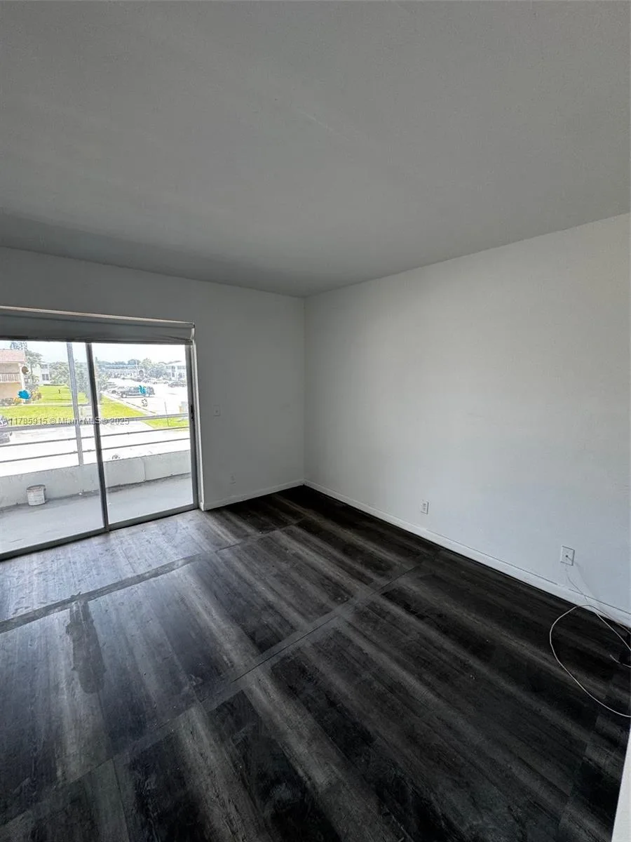 42 Sheffield B # B, West Palm Beach, FL 33417 photo 6