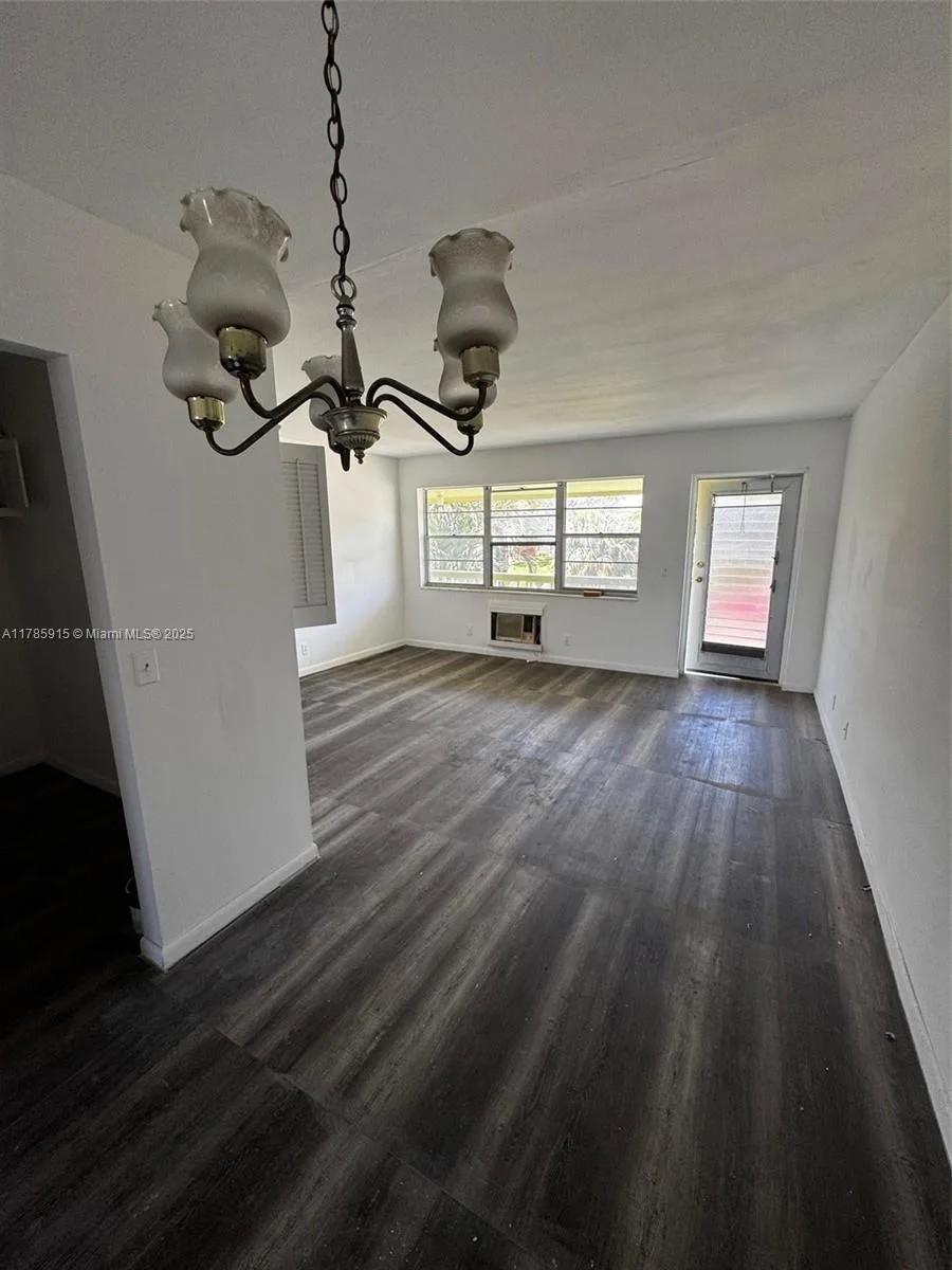 42 Sheffield B # B, West Palm Beach, FL 33417 photo 9