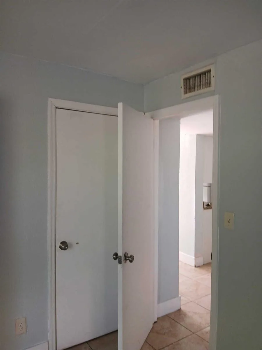 1610 Park Ave Park S # 1614, FL 33901 photo 4
