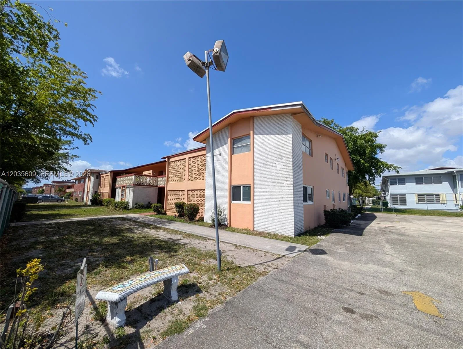 19080 NE 3rd Ct # 311, Miami, FL 33179