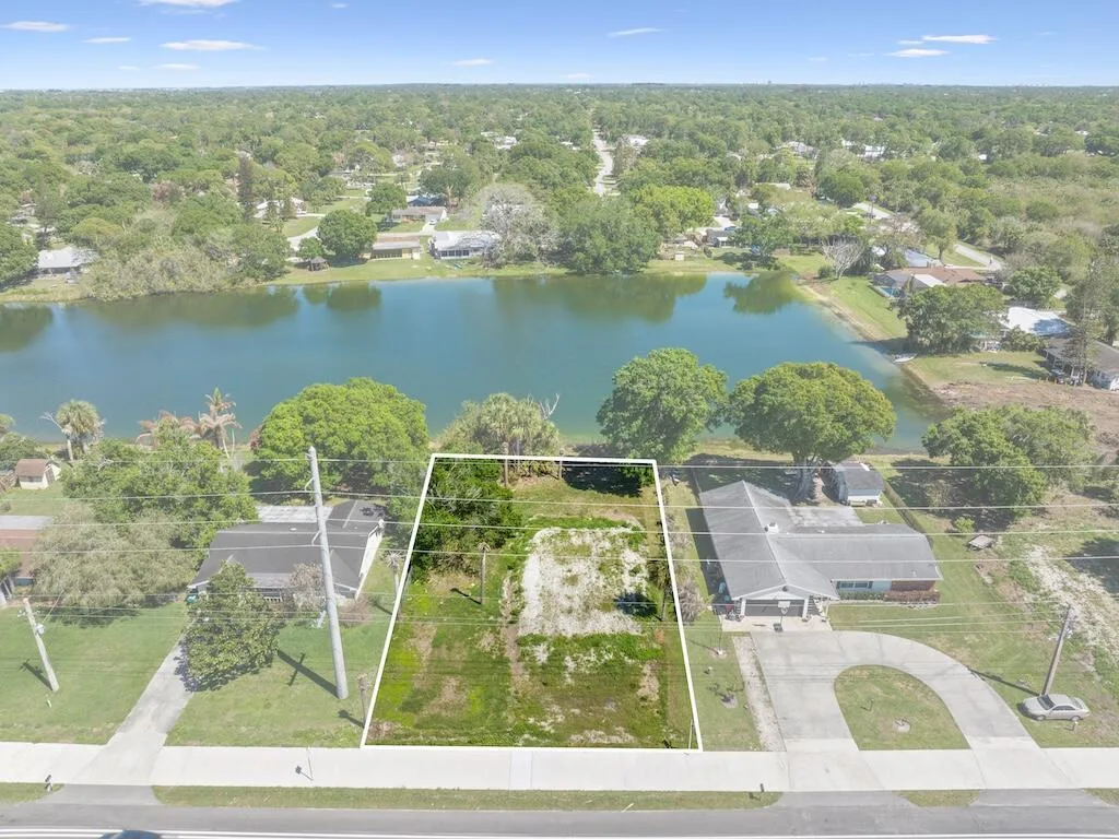 6208 Emerson Avenue, Fort Pierce, FL 34951