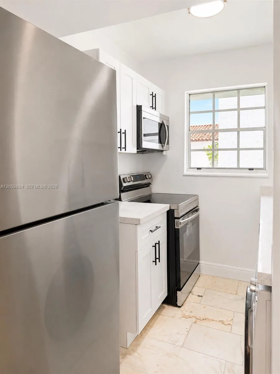 1526 Pennsylvania Ave # 18, Miami Beach, FL 33139 photo 4