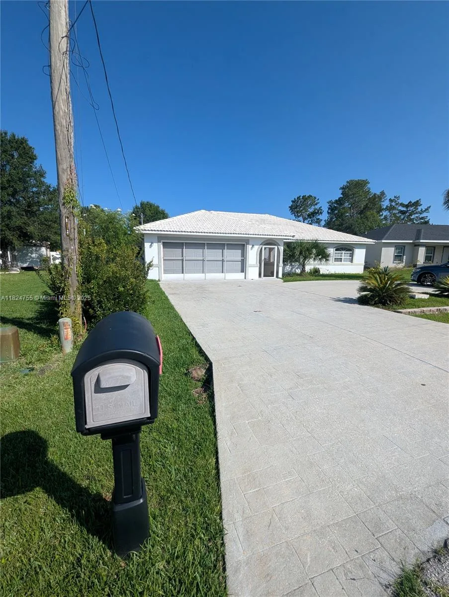 118 Prince Eric LN, Palm Coast, FL 32164 photo 2