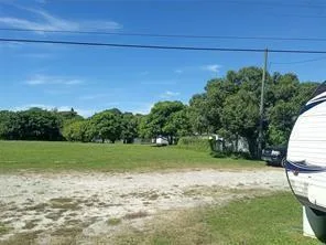 2014 NW 28th Street, Oakland Park, FL 33311