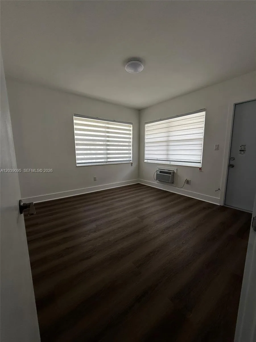2191 NE 167th St # 1, North Miami Beach, FL 33162 photo 2