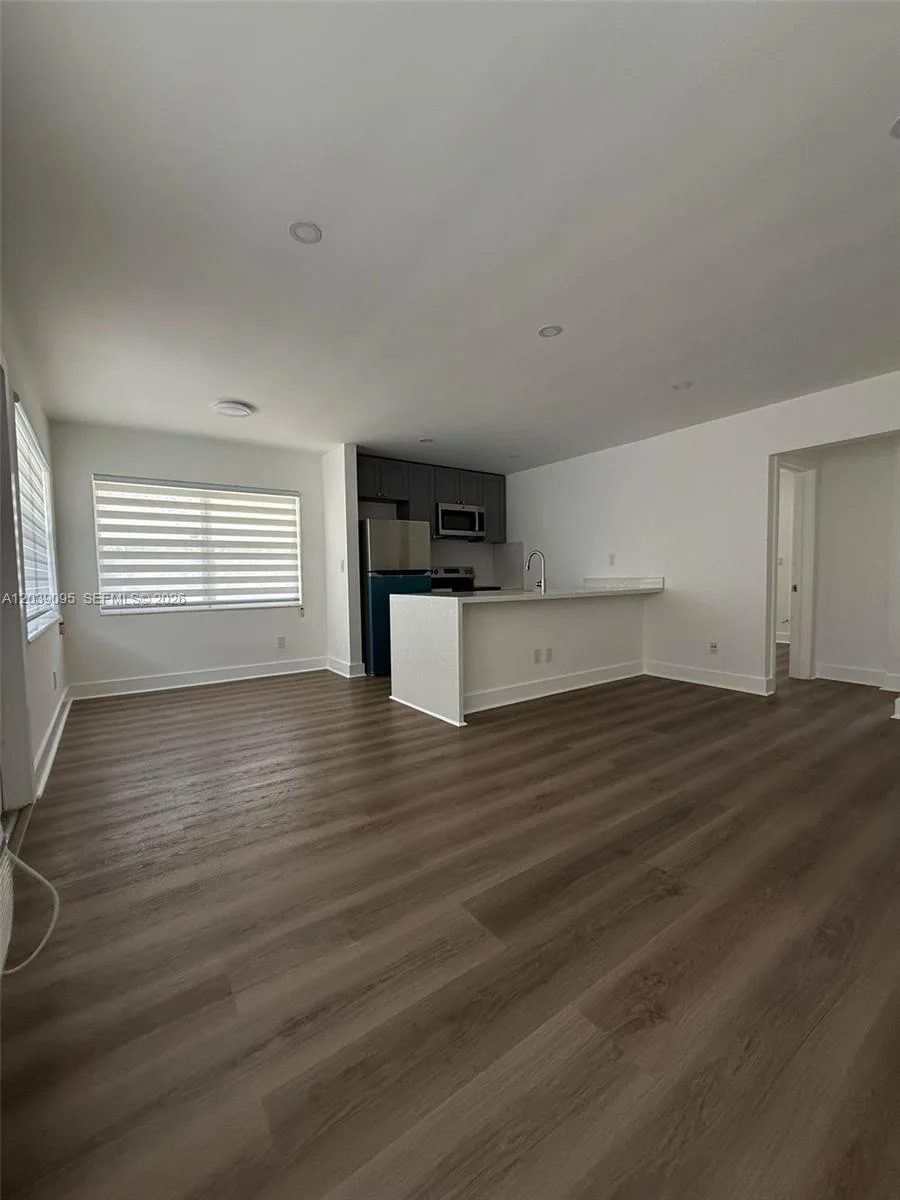 2191 NE 167th St # 1, North Miami Beach, FL 33162 photo 8