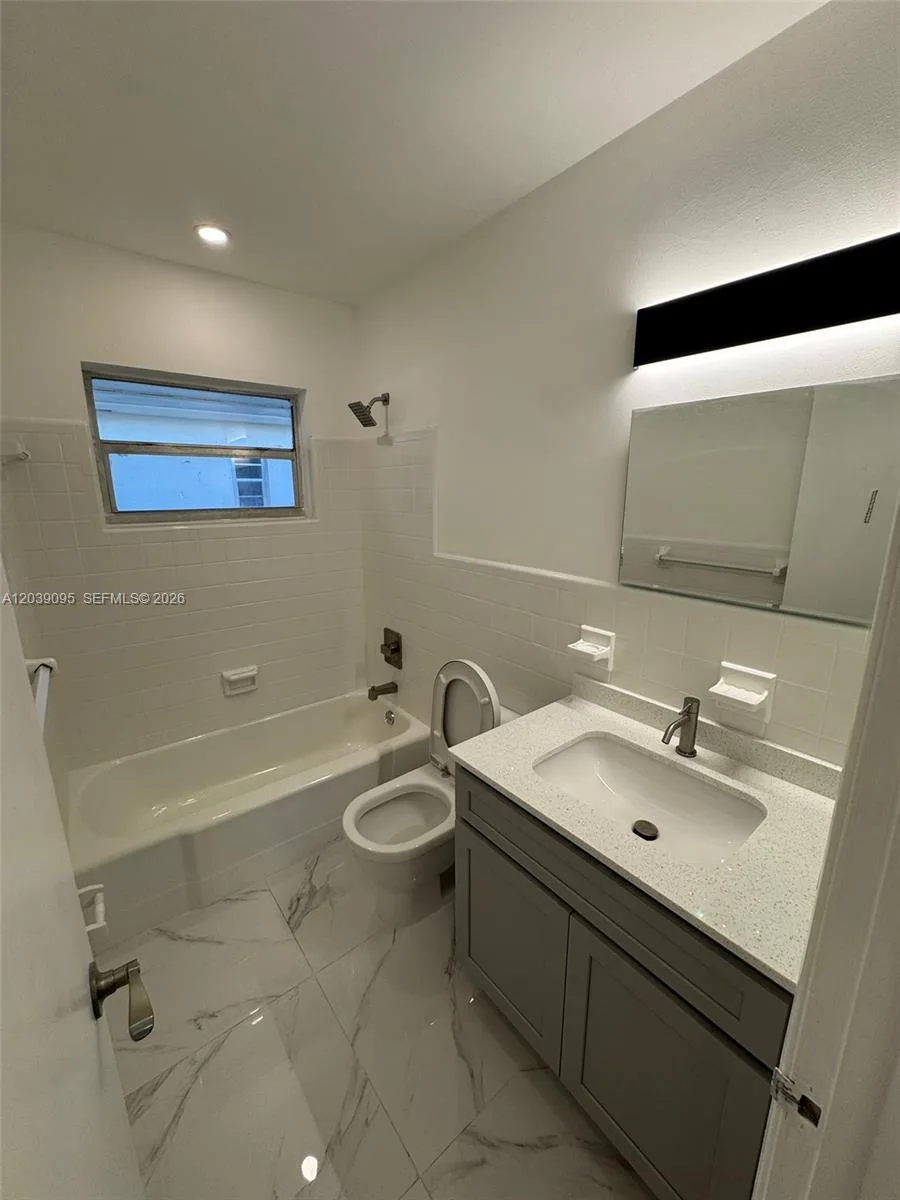 2191 NE 167th St # 1, North Miami Beach, FL 33162 photo 9