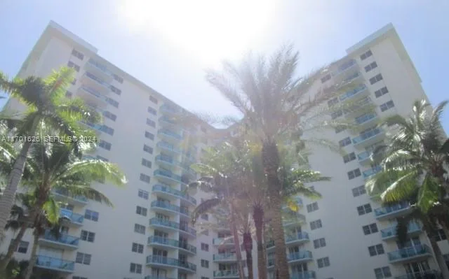 3801 S Ocean Dr # 8U, Hollywood, FL 33019