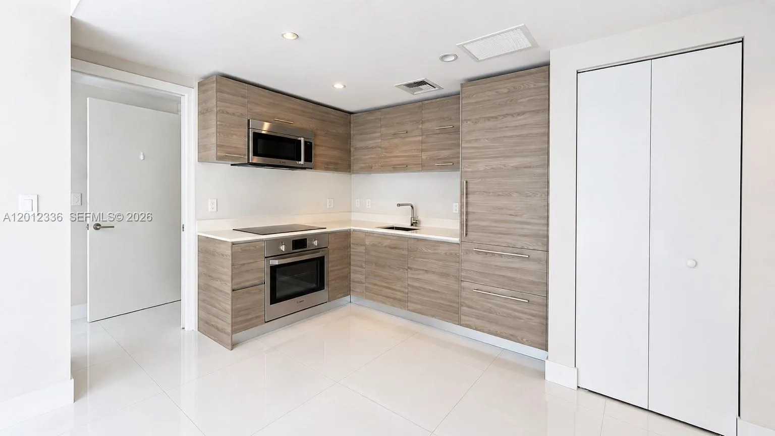 1300 S Miami Ave # 4507, Miami, FL 33130 photo 4