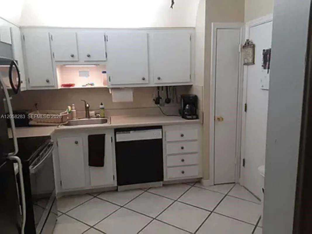 2061 NW 47th Ter # P4, Lauderhill, FL 33313 — zdjęcie 2