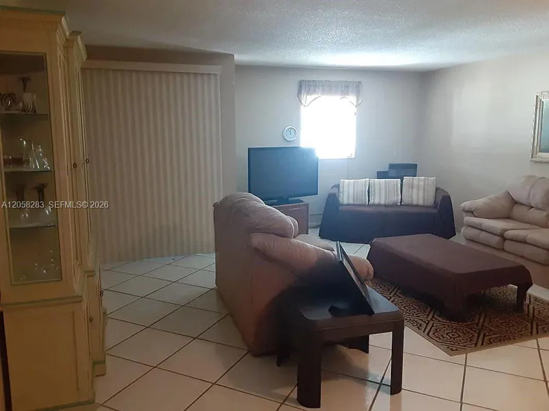 2061 NW 47th Ter # P4, Lauderhill, FL 33313 — zdjęcie 3