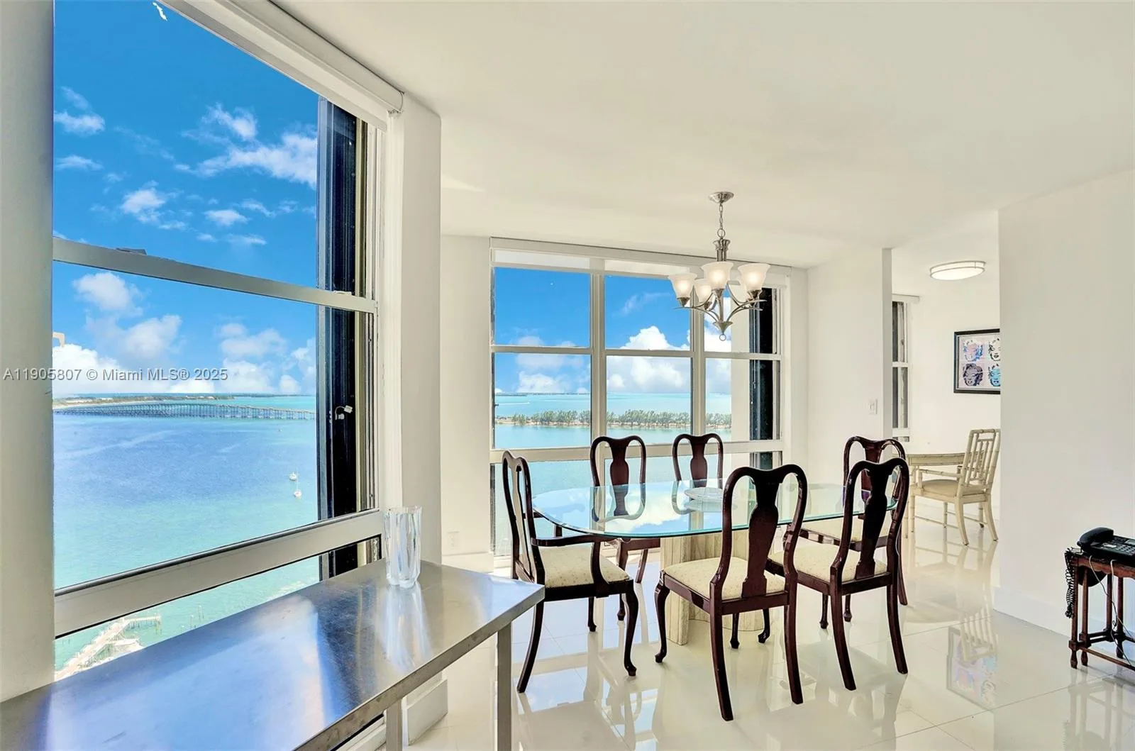1901 Brickell Ave # B2214, Miami, FL 33129