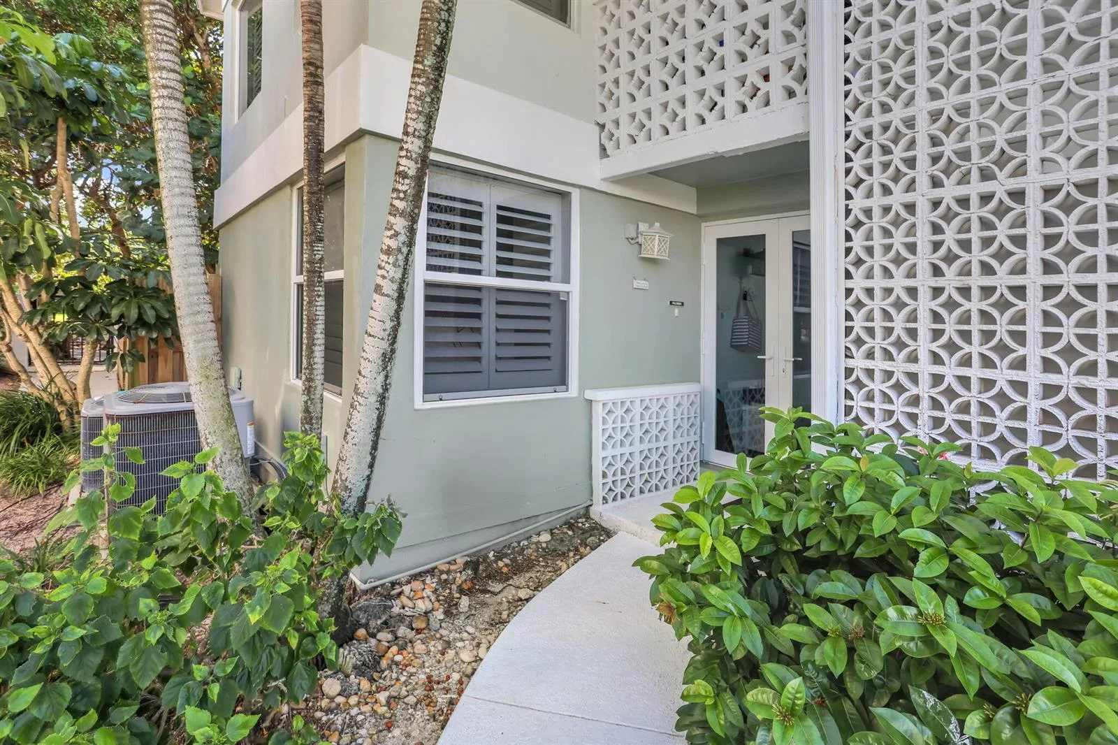 320 S OCEAN Boulevard # LP, Delray Beach, FL 33483 photo 5