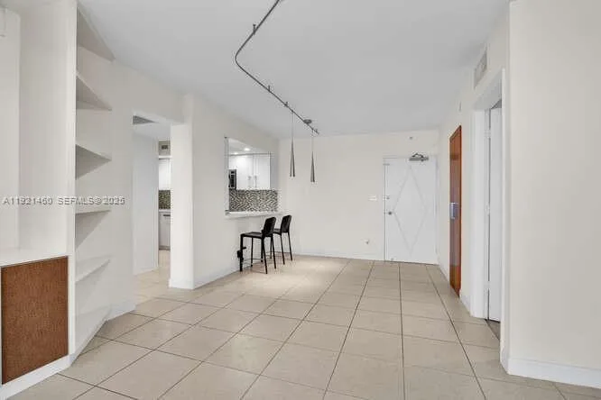 5600 Collins Ave # 4H, Miami Beach, FL 33140 photo 8