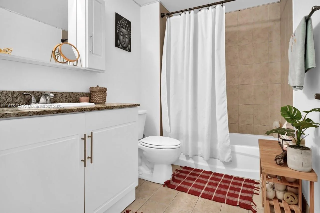 275 NE 18th St # 909, Miami, FL 33132 photo 13