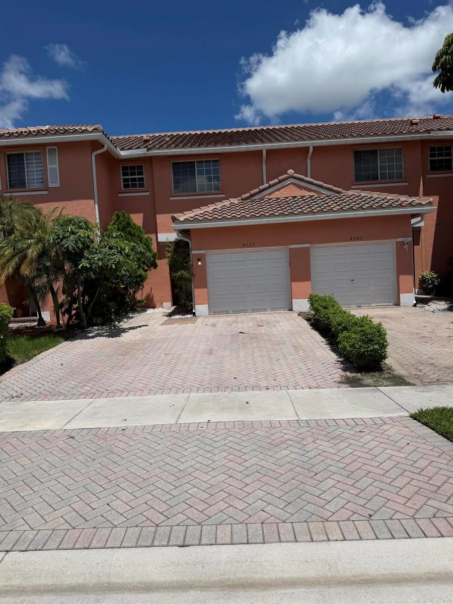 4032 NW 92nd Avenue # 4032, Sunrise, FL 33351