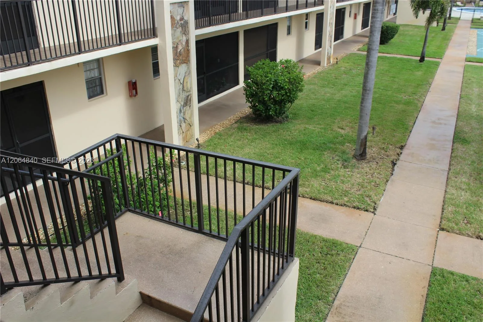 421 NE 1st St # 112, Hallandale Beach, FL 33009 photo 12