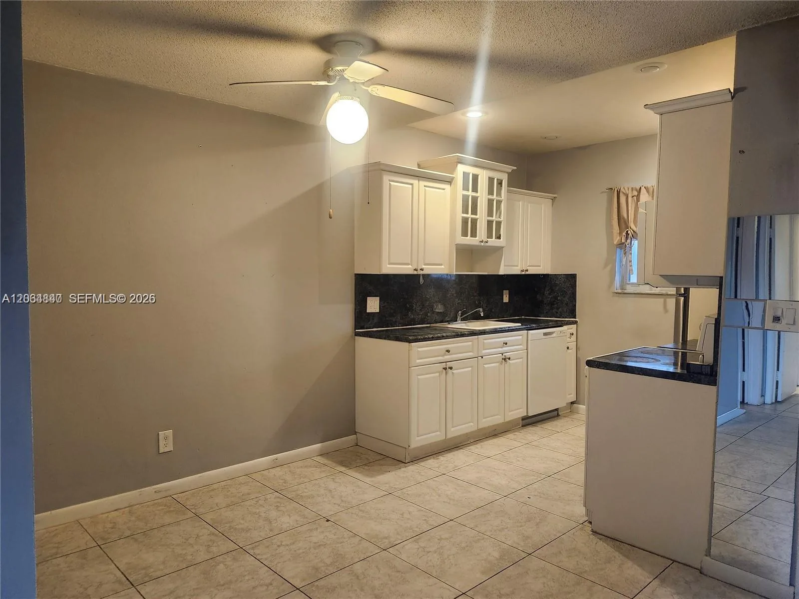 421 NE 1st St # 112, Hallandale Beach, FL 33009 photo 4