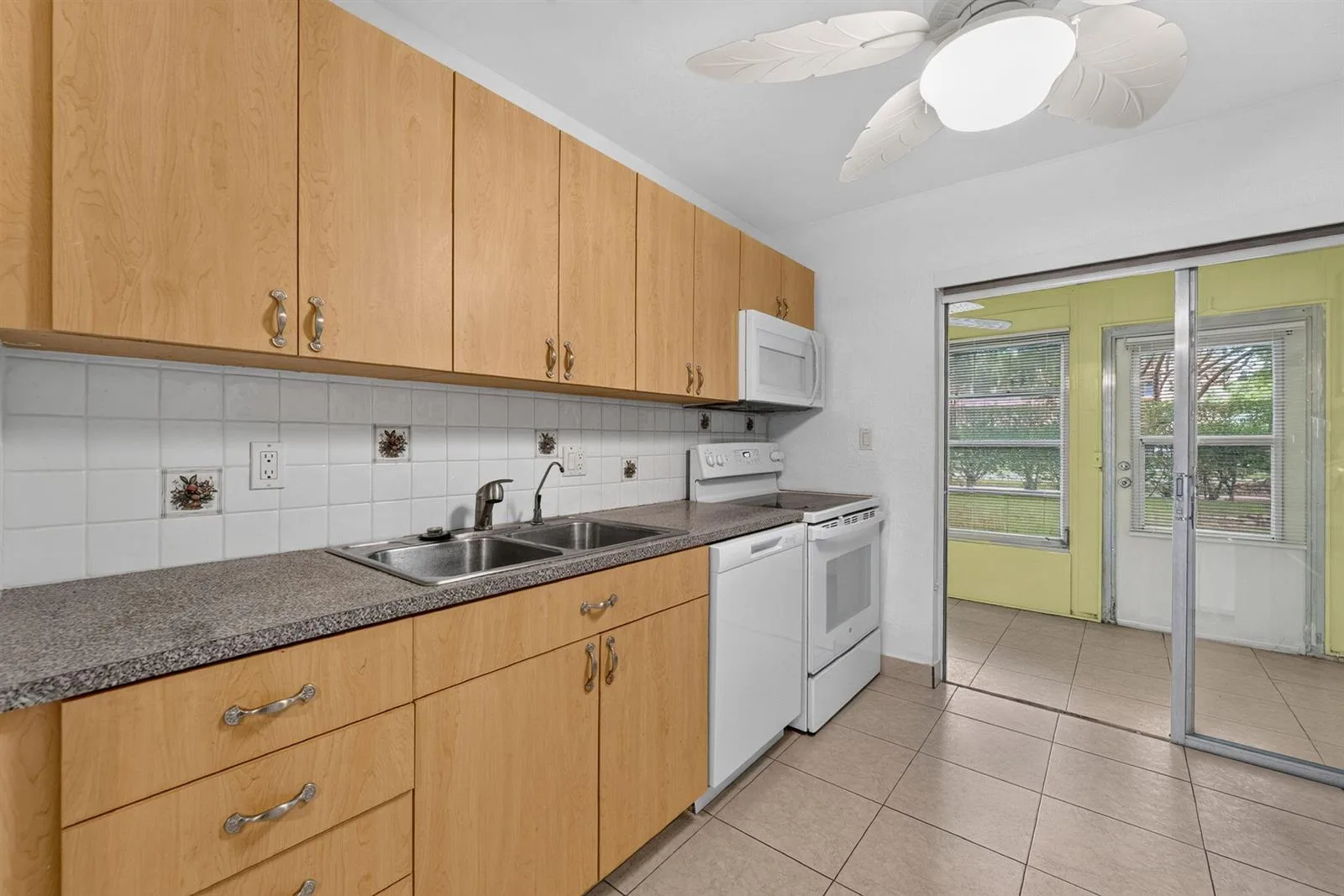 251 NW 76th Avenue # 105, Margate, FL 33063 photo 11