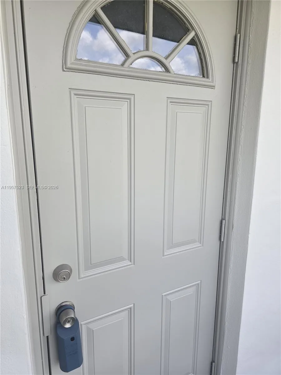 5151 W Oakland Park Blvd # 303, Lauderdale Lakes, FL 33313 photo 2