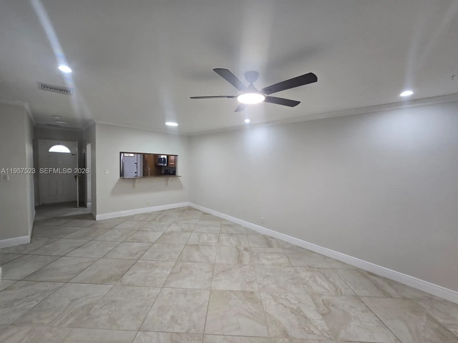 5151 W Oakland Park Blvd # 303, Lauderdale Lakes, FL 33313 photo 3