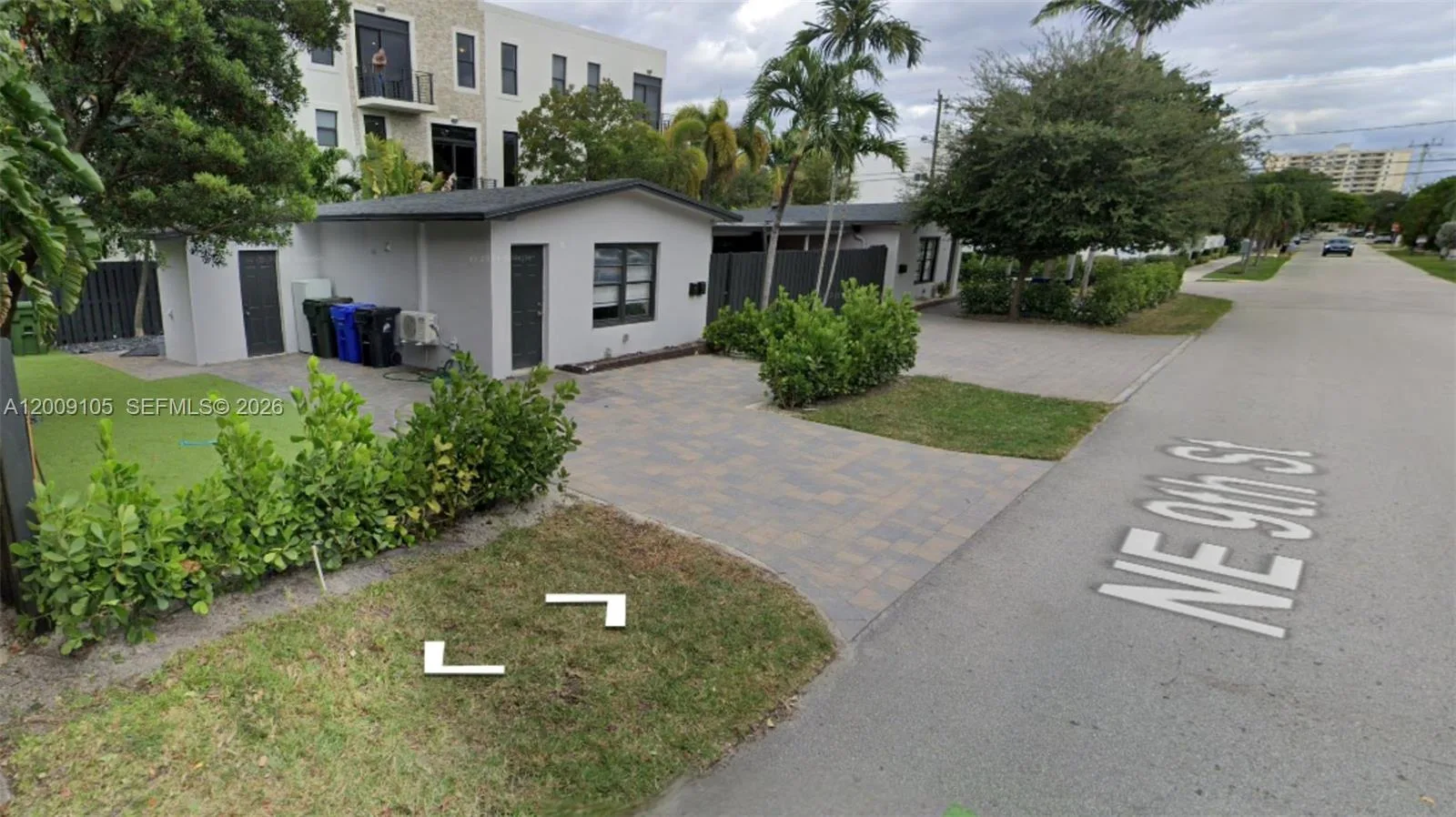 1615 NE 9TH ST, Fort Lauderdale, FL 33304 photo 3