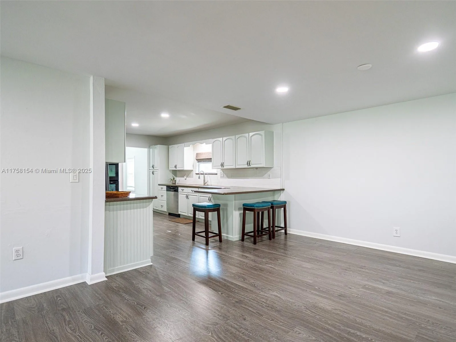 1735 18th St, Vero Beach, FL 32960 photo 5