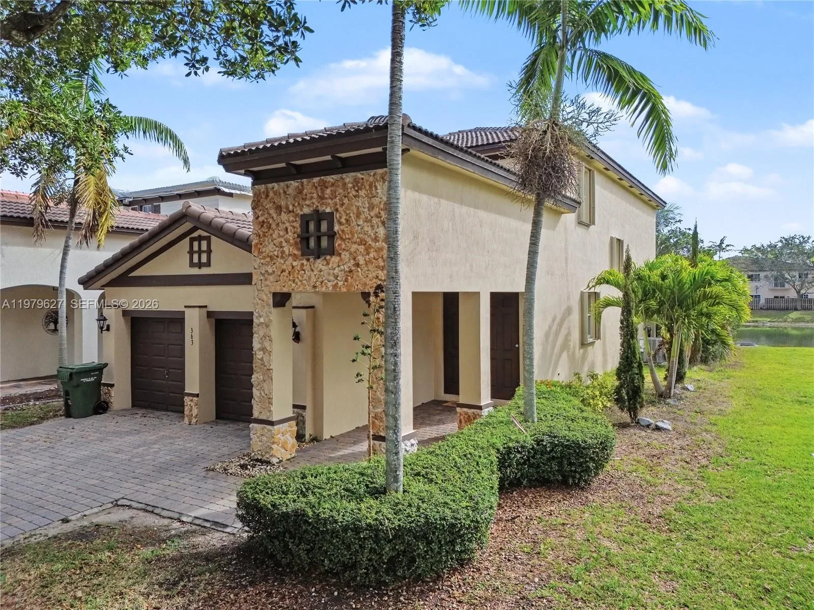 363 NE 25th Ter, Homestead, FL 33033 photo 4