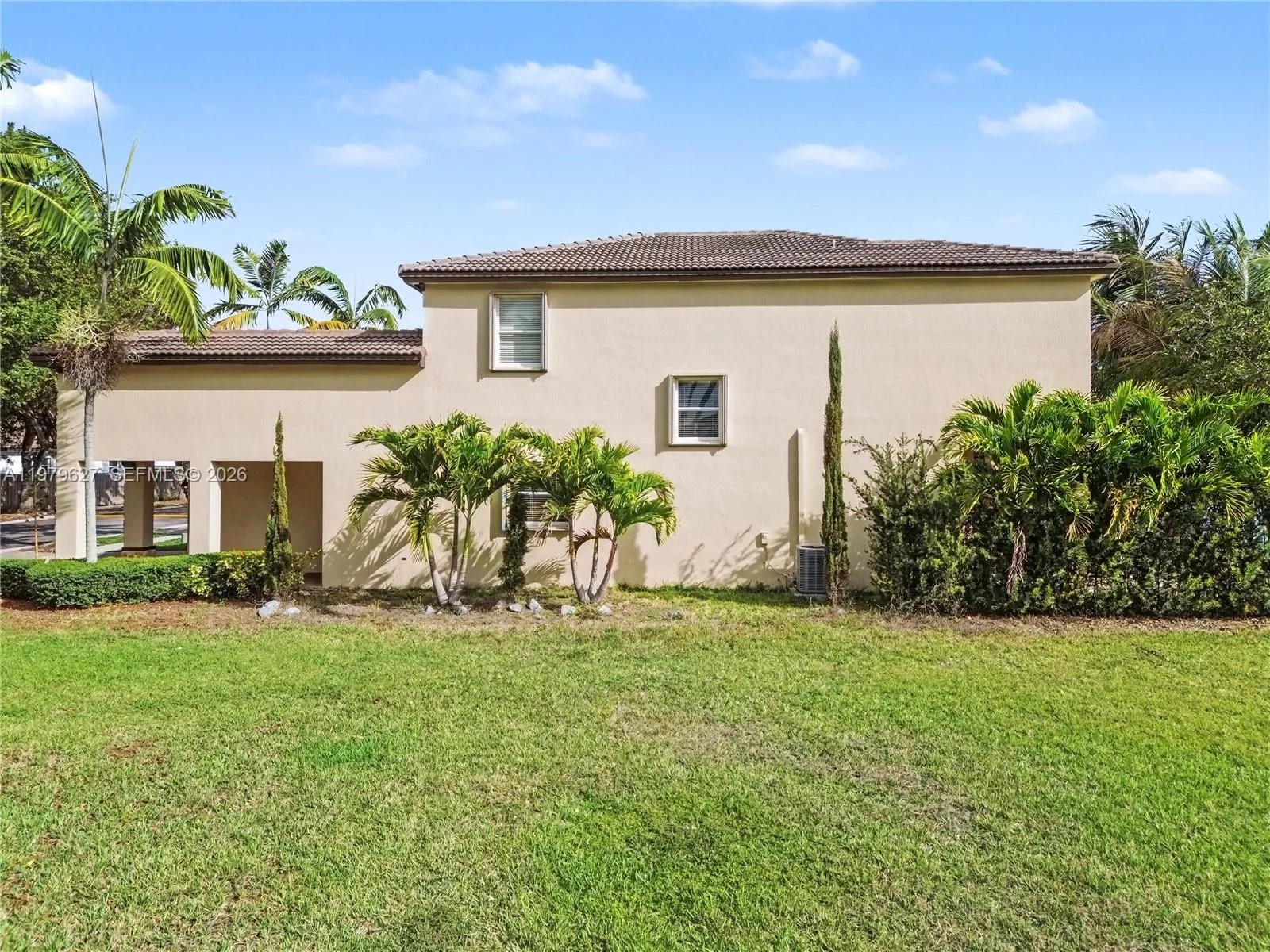 363 NE 25th Ter, Homestead, FL 33033 photo 5