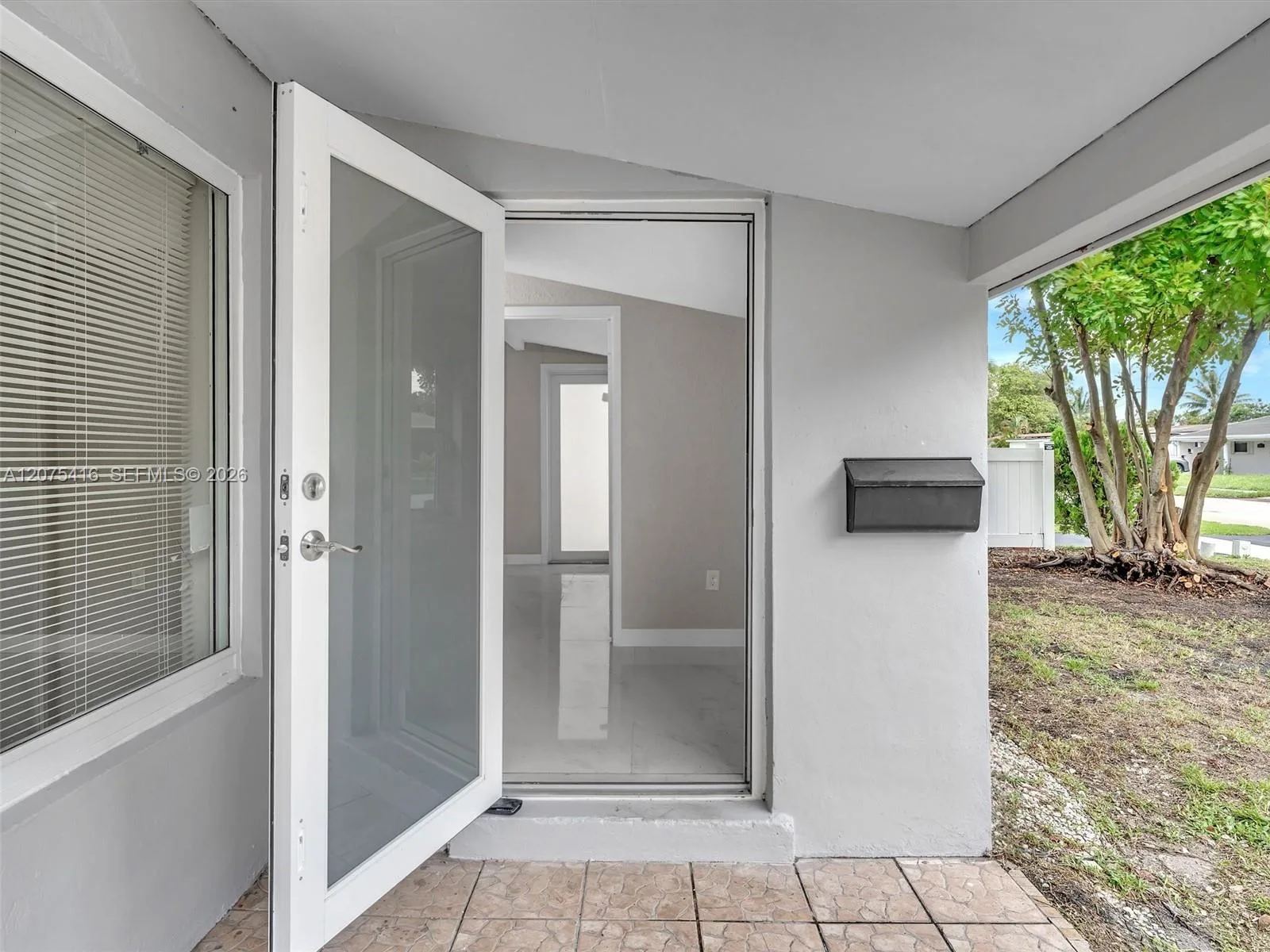 6800 Raleigh St, Hollywood, FL 33024 photo 4