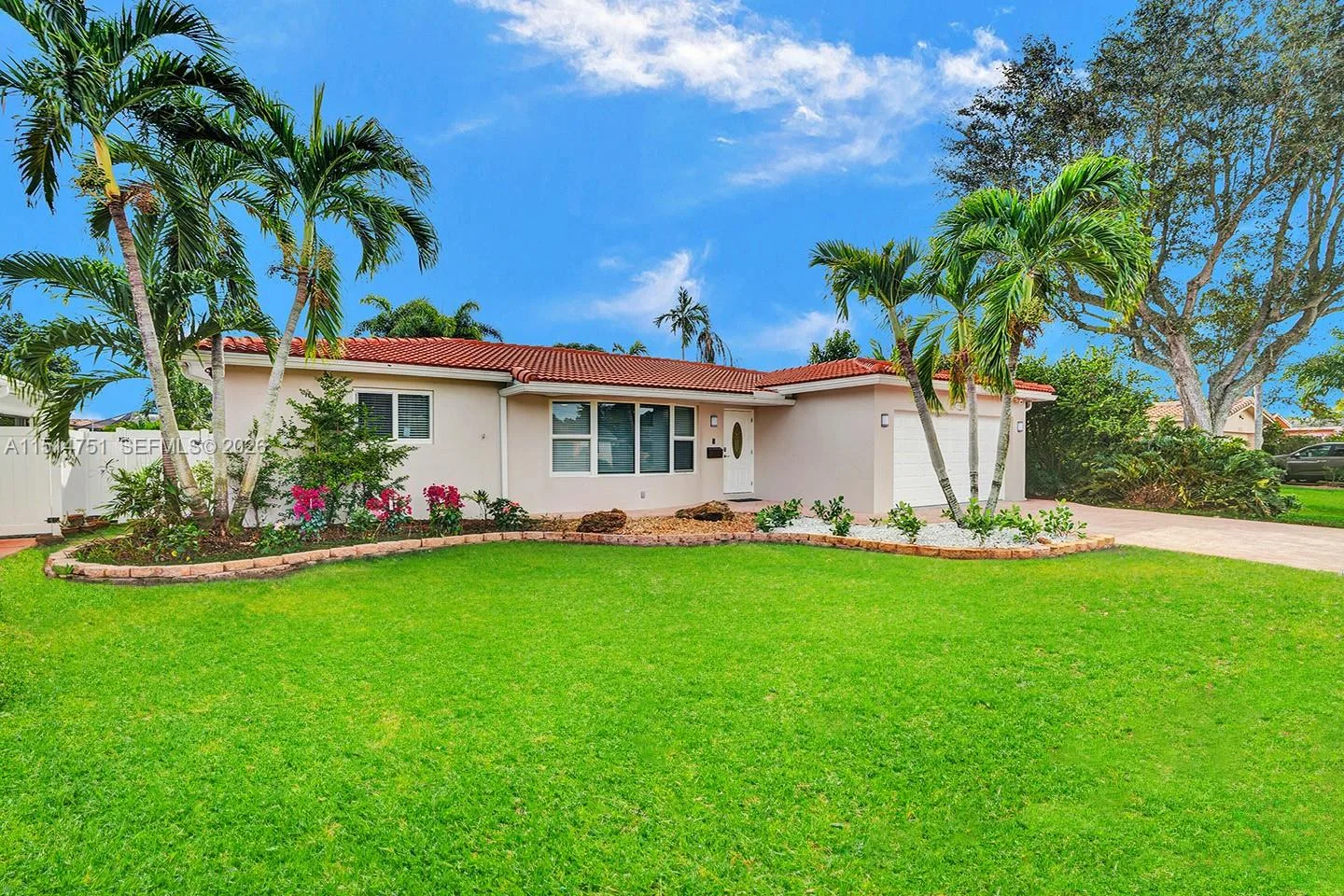 5500 Cleveland St, Hollywood, FL 33021 photo 2