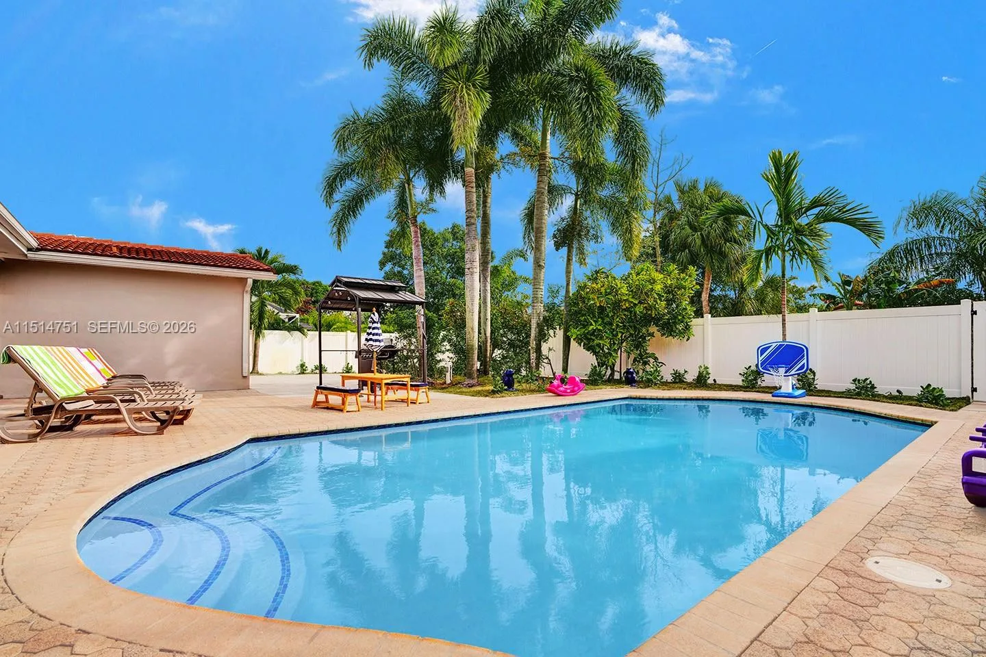 5500 Cleveland St, Hollywood, FL 33021 photo 6