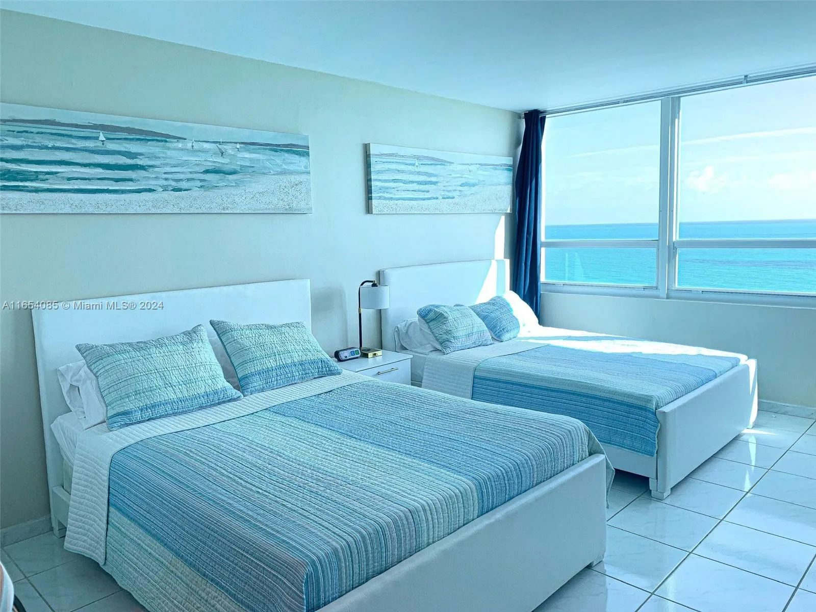 Castle Beach Club – photo 31