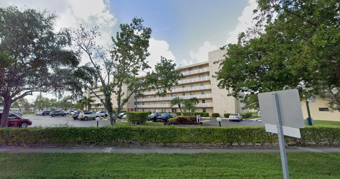 441 SE 3rd St # 505, Dania Beach, FL 33004