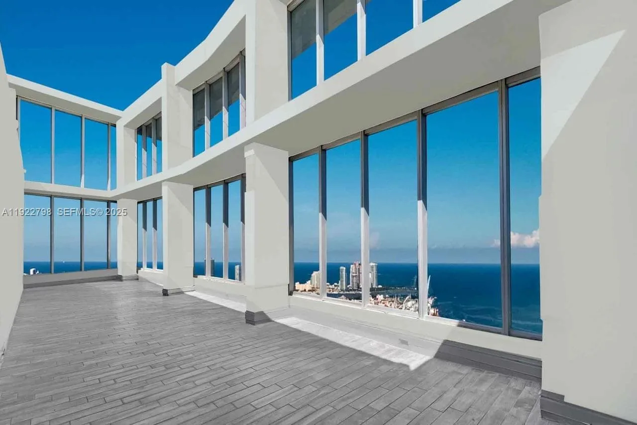 465 Brickell Ave # 5701, Miami, FL 33131