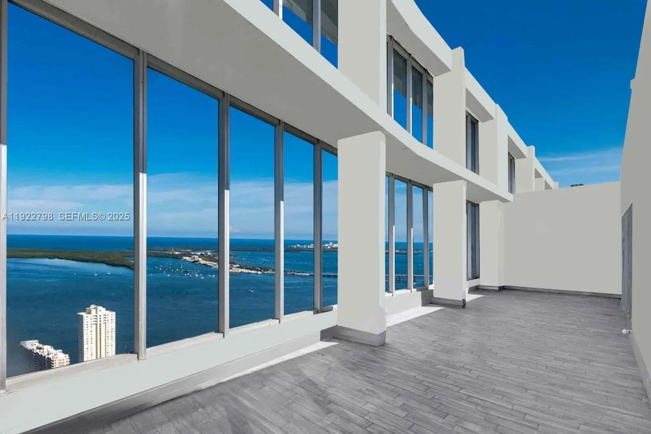 465 Brickell Ave # 5701, Miami, FL 33131 photo 2