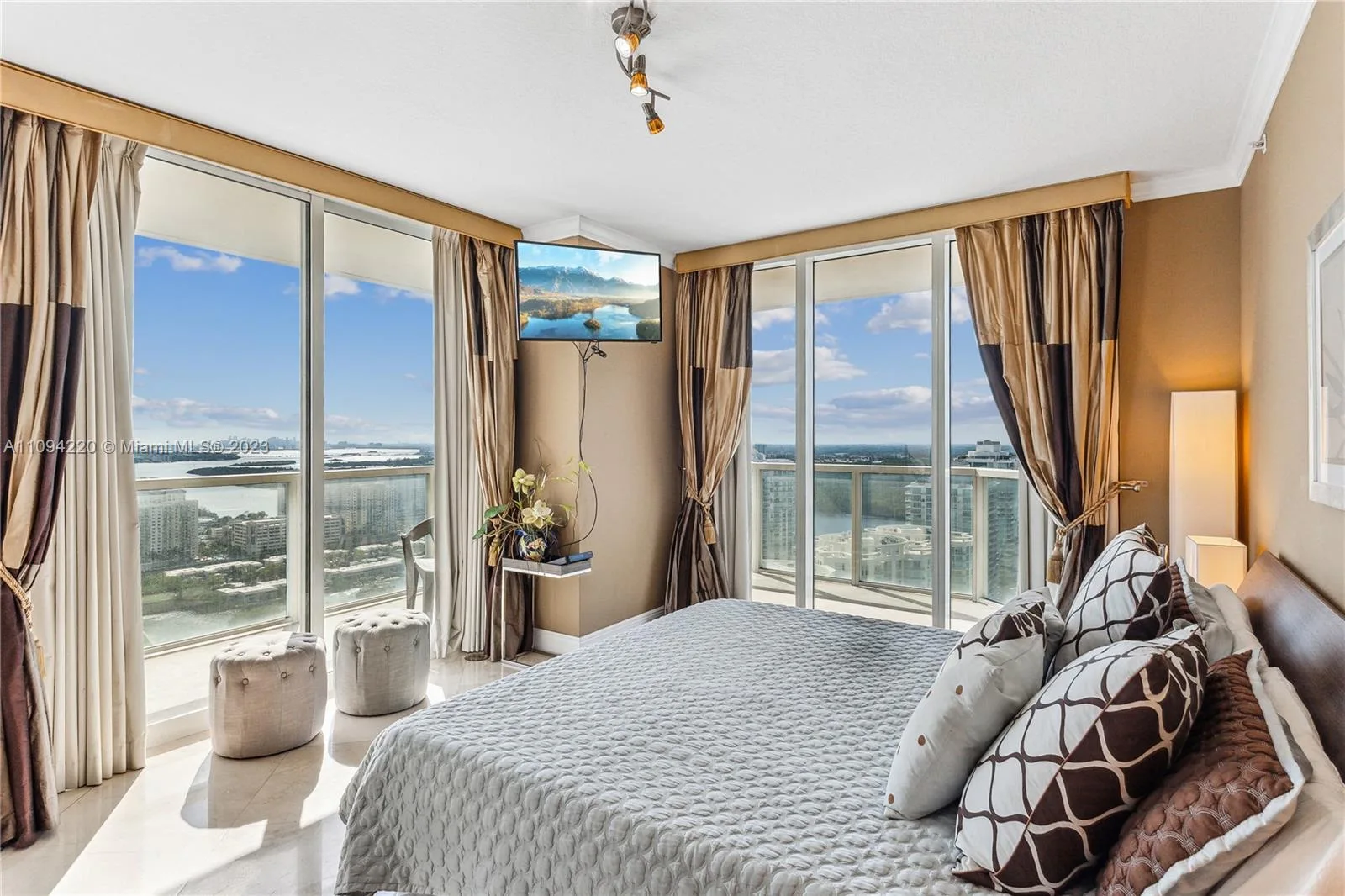 16699 Collins Ave # 3608, Sunny Isles Beach, FL 33160 photo 7