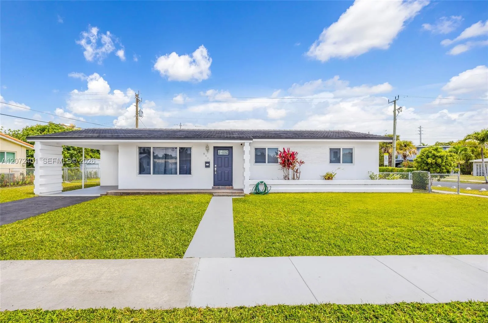 8801 SW 17th St, Miami, FL 33165
