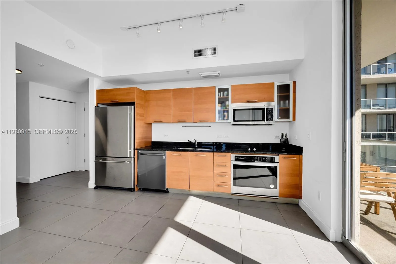 3470 E Coast Ave # H1605, Miami, FL 33137 photo 11