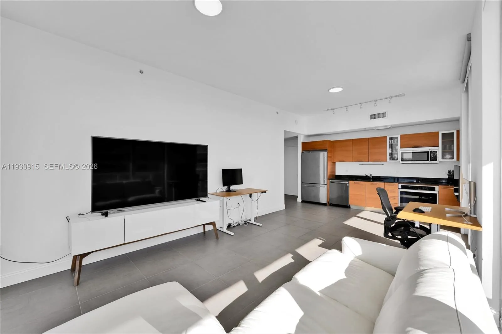 3470 E Coast Ave # H1605, Miami, FL 33137 photo 7