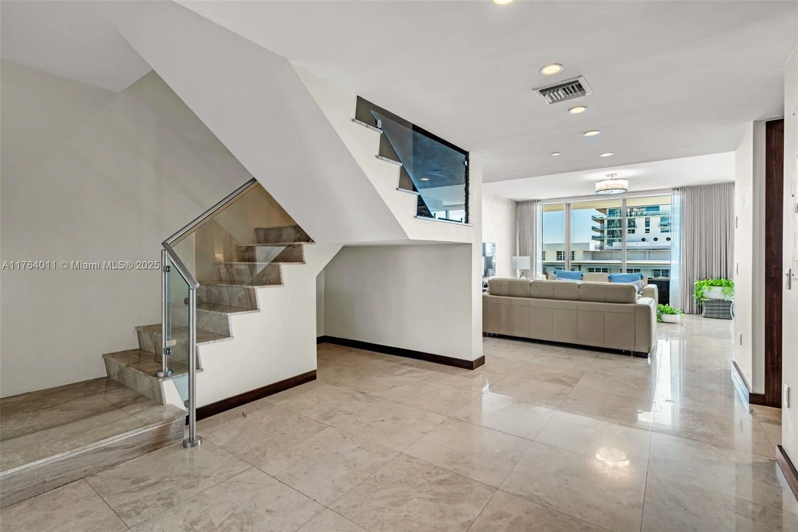 5875 Collins Ave # 1704, Miami Beach, FL 33140 photo 7