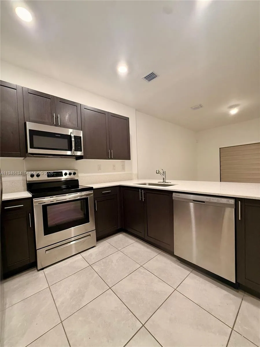 13108 SW 232nd Ln, Homestead, FL 33170 photo 9