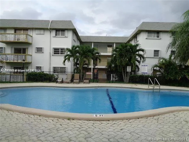 15205 NE 6th Ave # D212, Miami, FL 33162