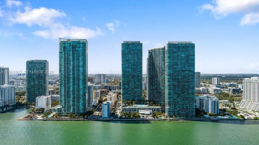 650 NE 32nd St # 2205, Miami, FL 33137
