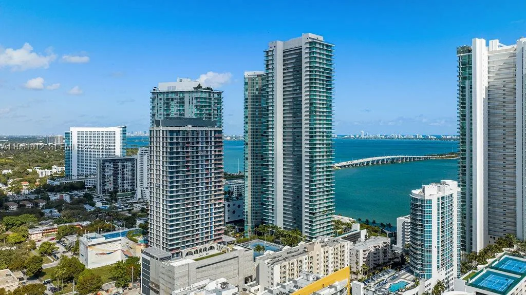 650 NE 32nd St # 2205, Miami, FL 33137 photo 5