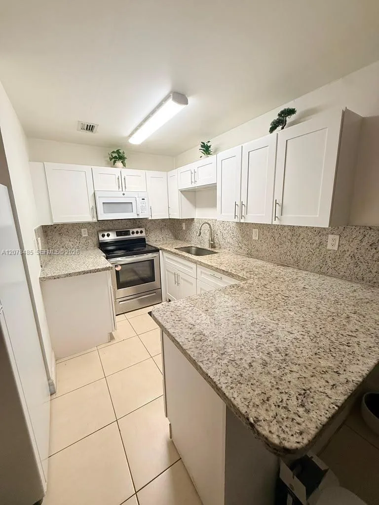1017 SW 8th St # A, Hallandale Beach, FL 33009 photo 9