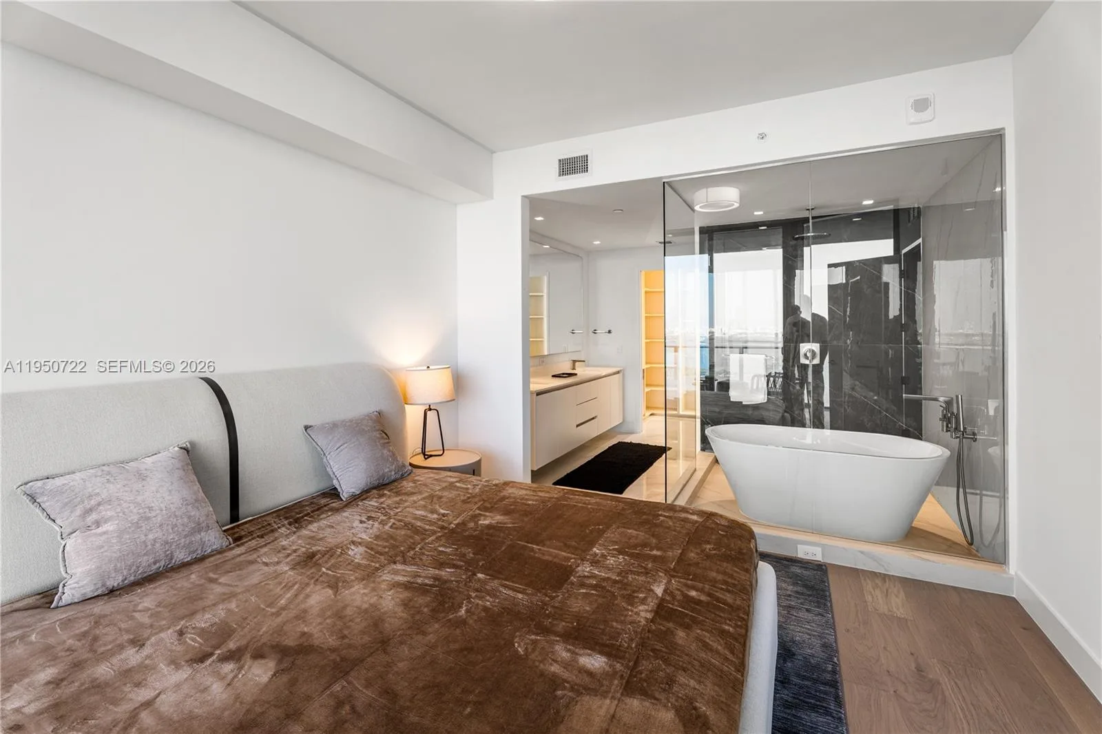 700 NE 24th St # 2602, Miami, FL 33137 photo 13