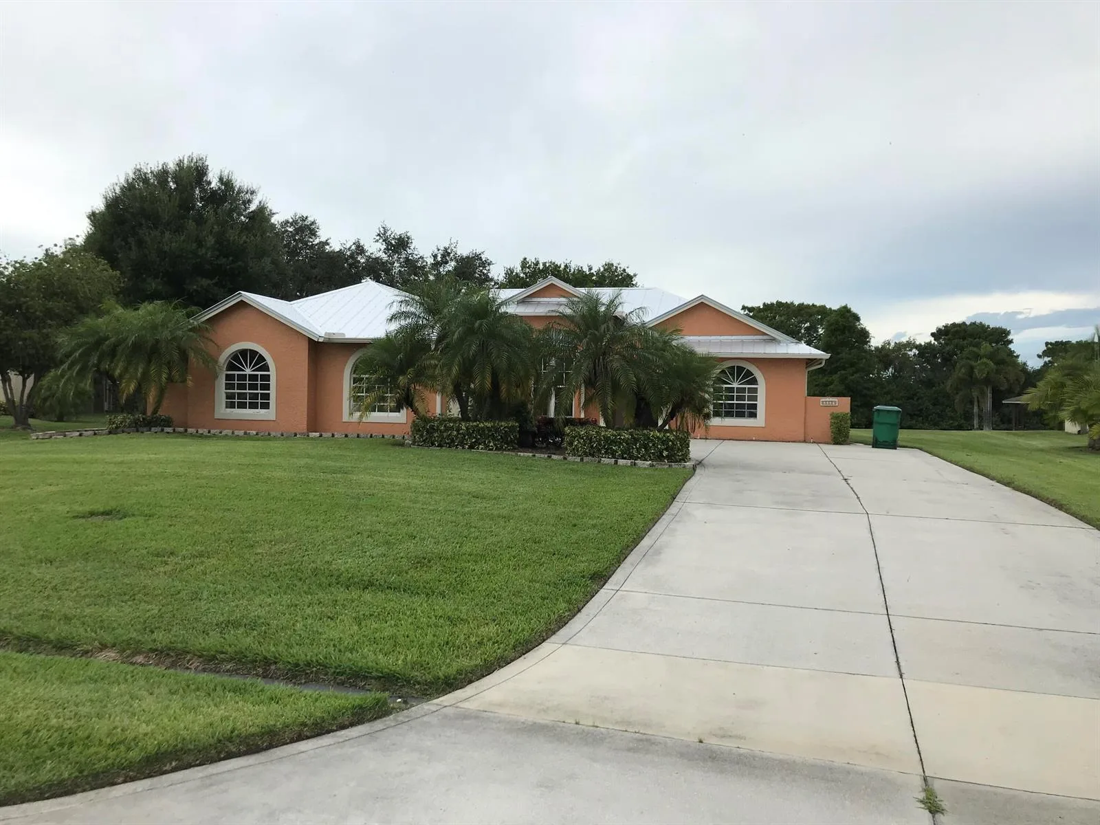 2225 SE 9th Avenue, Okeechobee, FL 34974